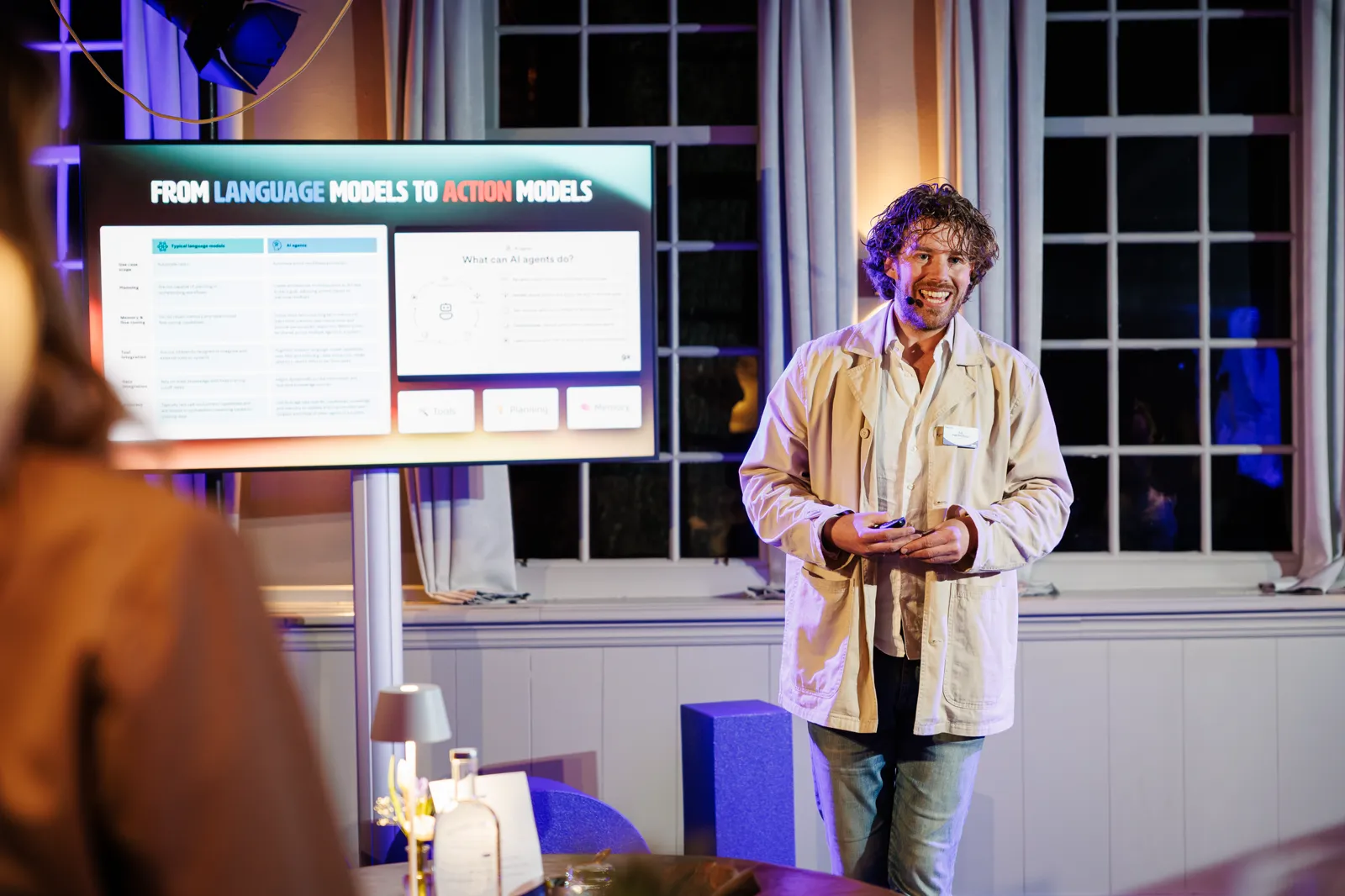 Spreker op RTO North podium tijdens keynote